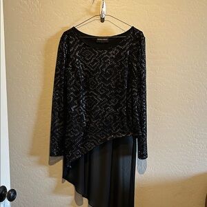Frank Lyman Design Black Geometric Sequin Blouse